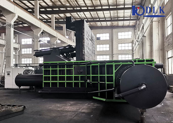 PLC Control Scrap Steel Press Baler Machine 380V With Hydraulic Drive