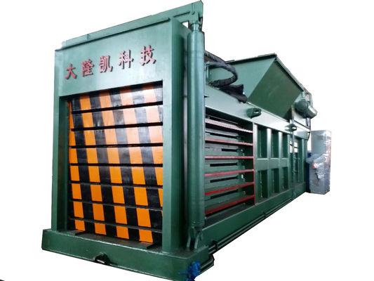 Máquina de embalaje vertical de 250 toneladas con caja de prensa de 1500*1000*1600 mm y accionamiento de presión hidráulica para embalaje de papel residual